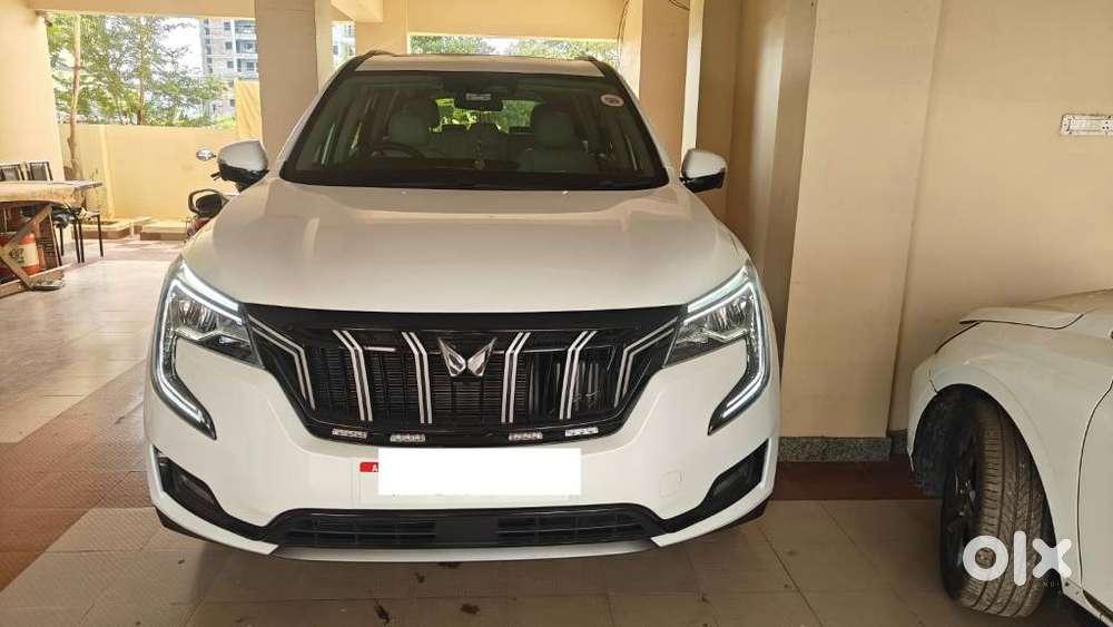 Mahindra Xuv700 2.0 Ax 7 Petrol At Luxury Pack Str, 2025, Petrol