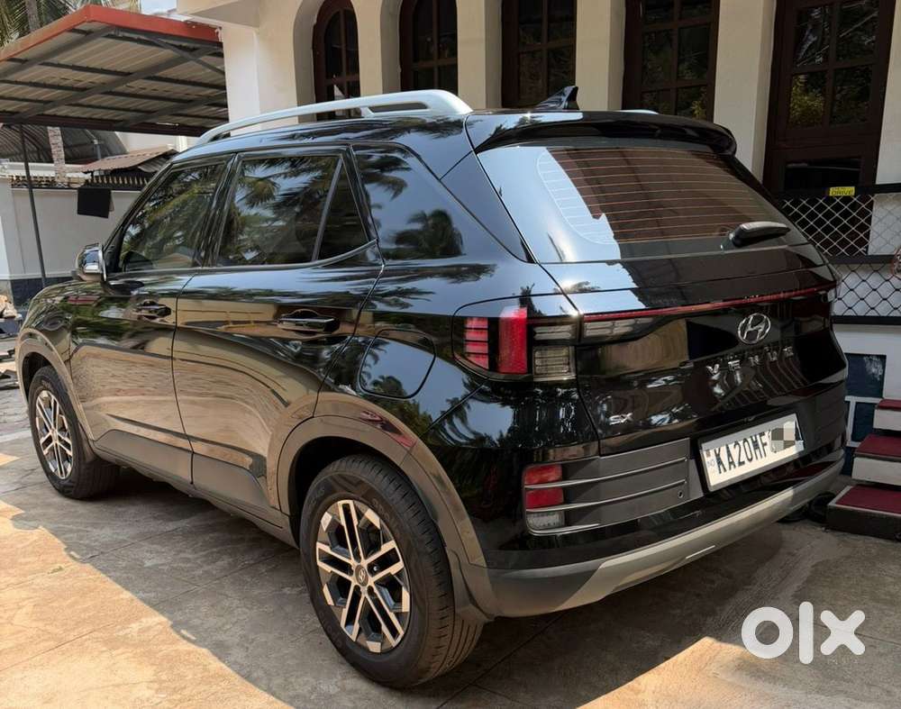 Hyundai Venue Diesel Manual 2023