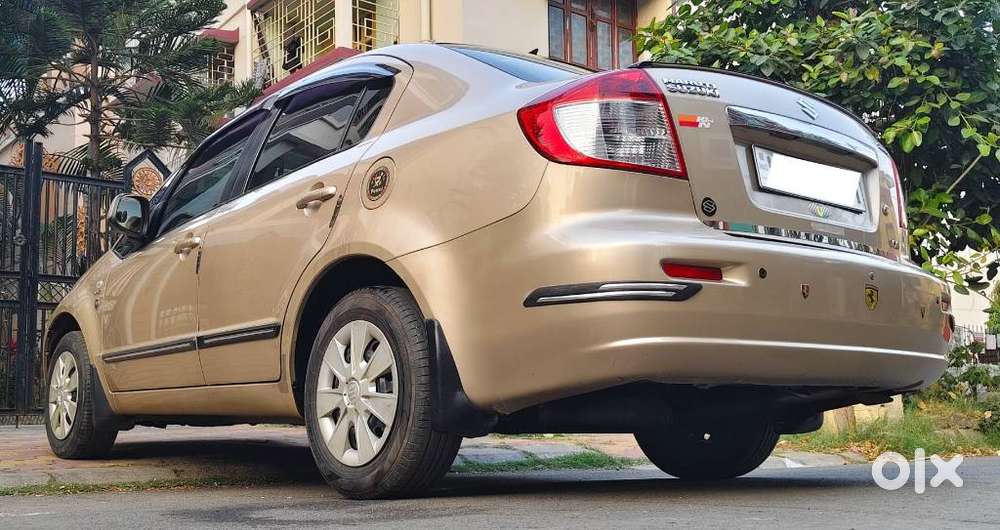 Maruti Suzuki Sx4 Vxi Bsiv, 2011, Petrol