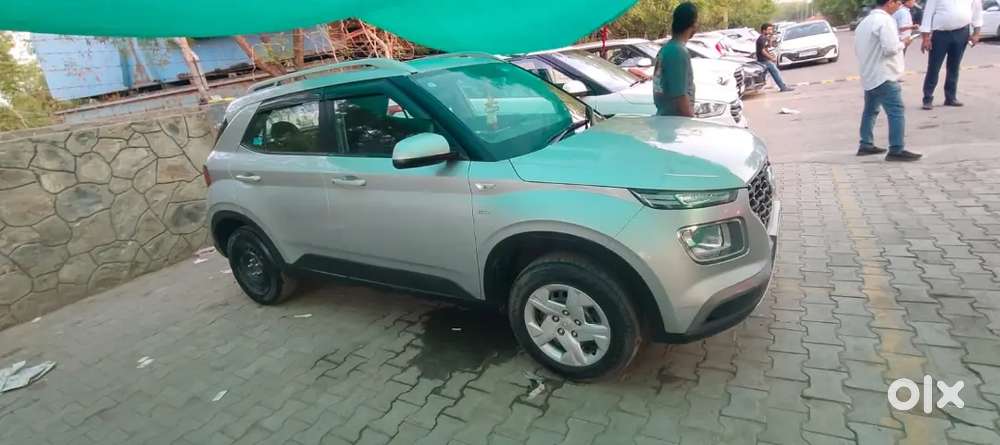 Hyundai Venue 2019 Petrol 69000 Km Driven Automatic