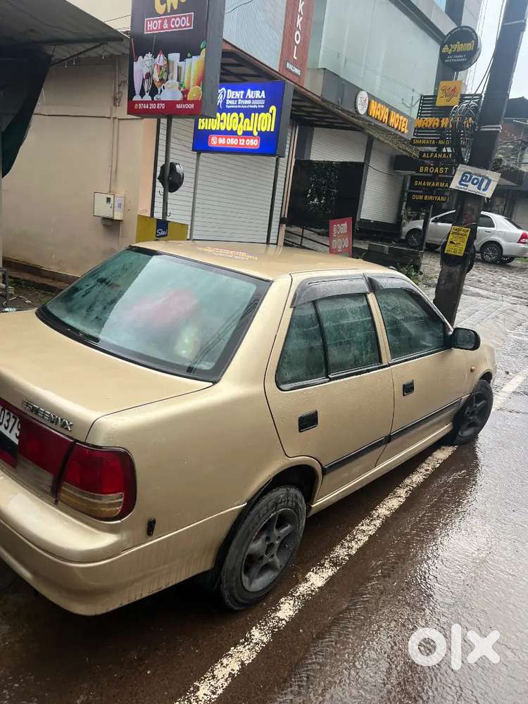 Maruti Esteem Vx 2000 Km Drivenl