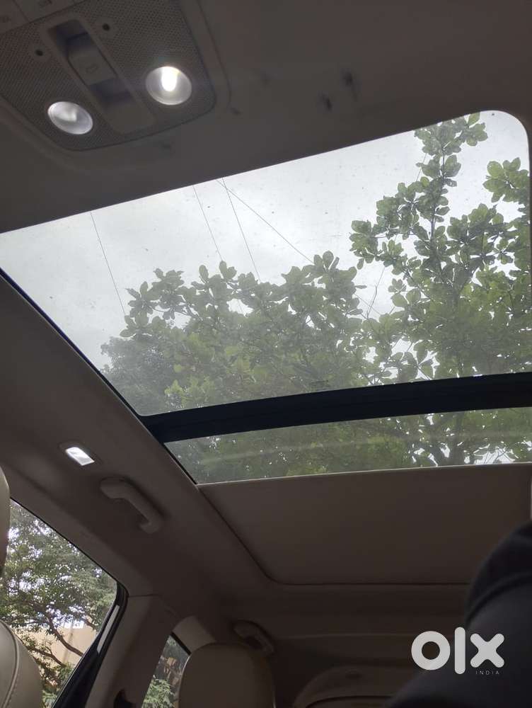 Mahindra Xuv700 2.0 Ax 7 Petrol Mt Str, 2025, Petrol