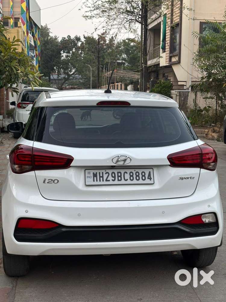 Hyundai I20 Sportz 1.2 Mt Dual Tone, 2019, Petrol