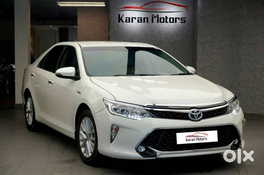 Toyota Camry Hybrid 2.5, 2017, Petrol