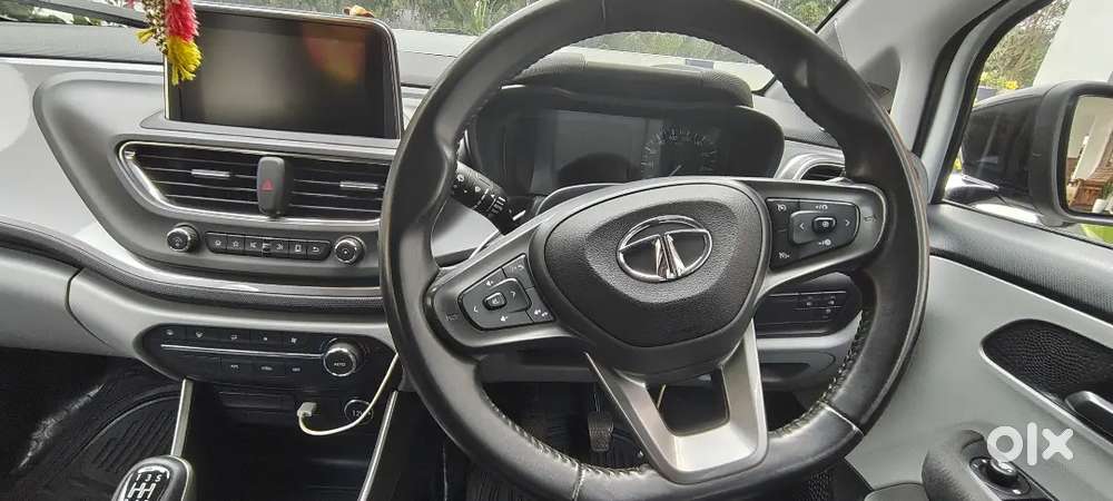 2020 Tata Altroz Xz (top Variant) For Sale.