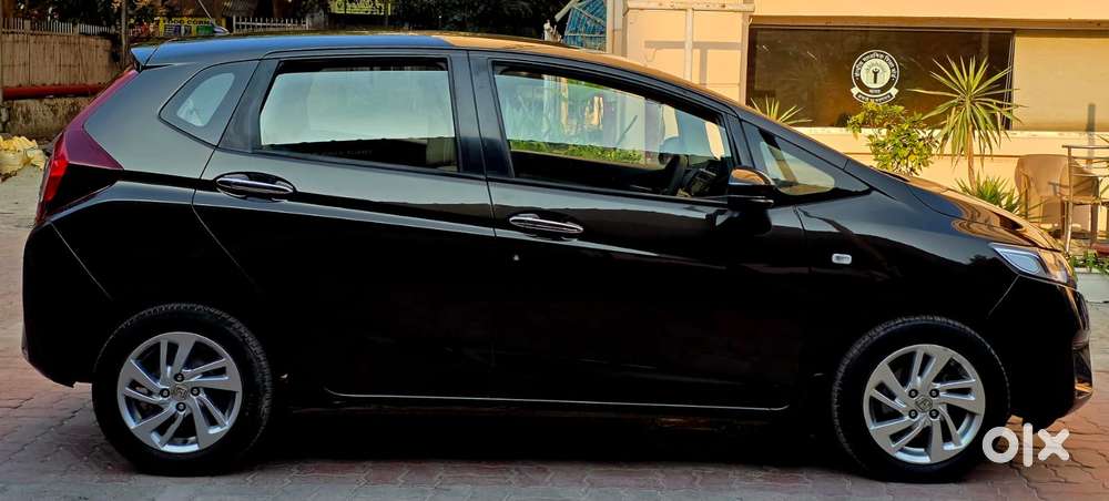 Honda Jazz V Mt Privilege, 2017, Petrol