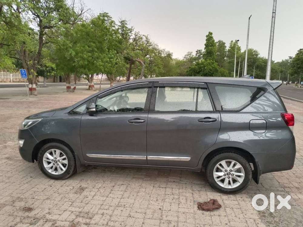 Toyota Innova Crysta 2.8 Gx At, 2017, Diesel