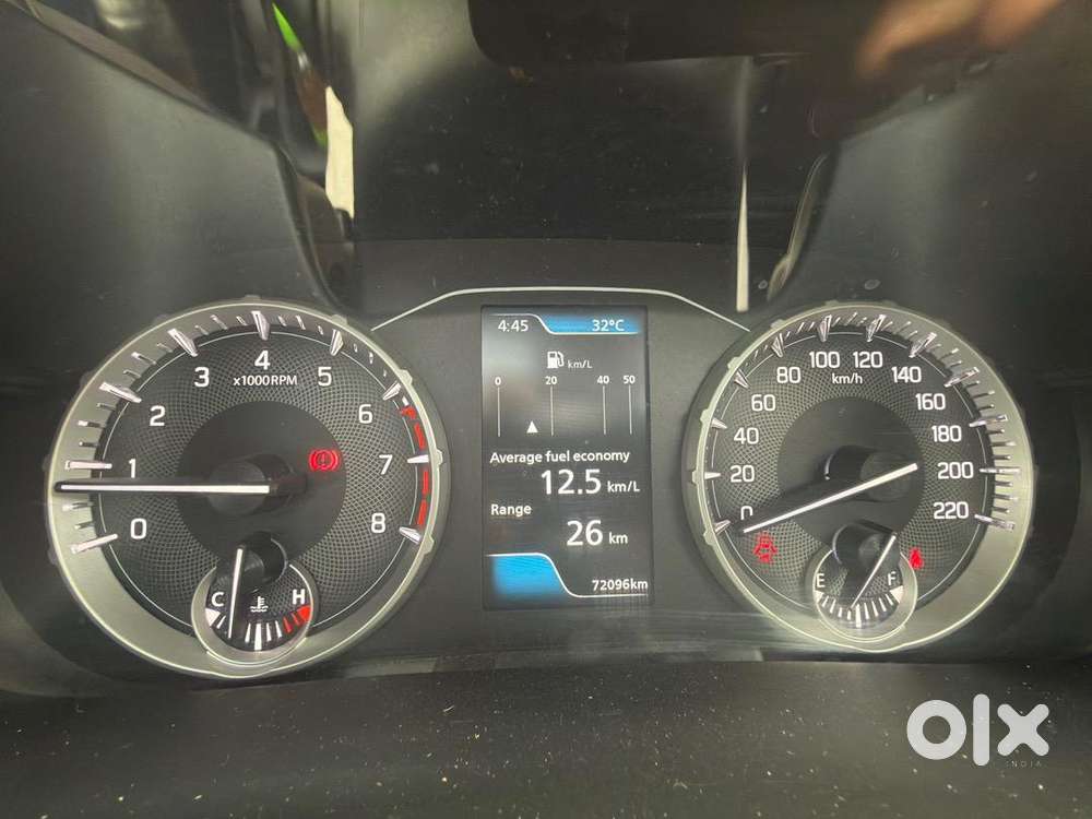 Maruti Suzuki Brezza 2024 Petrol 72000 Km Driven