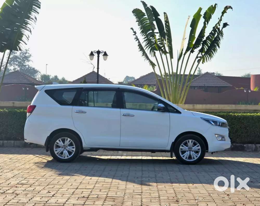Toyota Innova Crysta 2.8 Zx At 7 Seater, 2019, Diesel