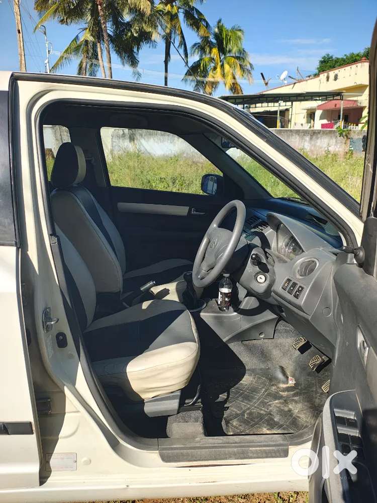 Maruti Suzuki Dzire 2010 Petrol Well Maintained