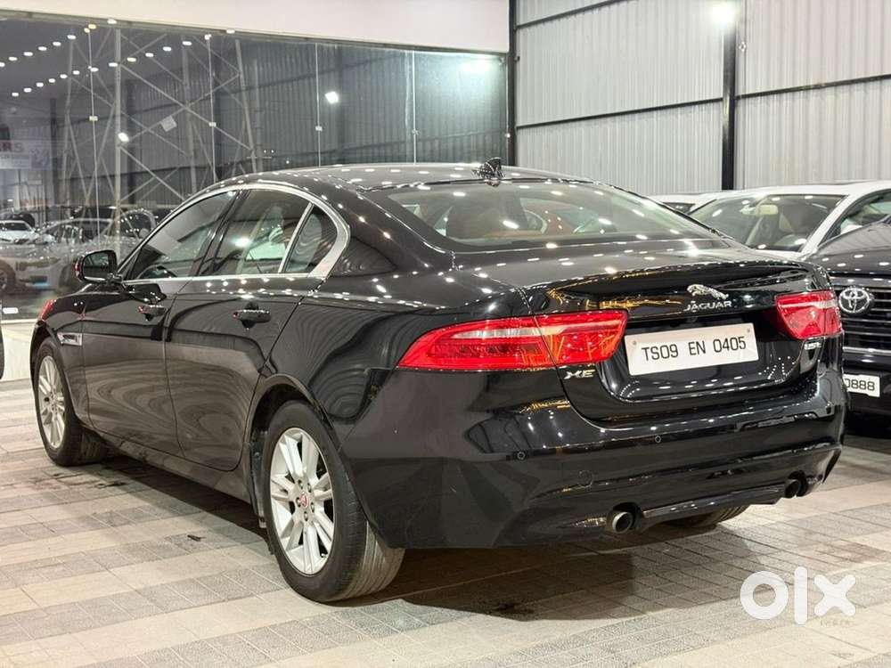 Jaguar Xe Petrol 2016 Last