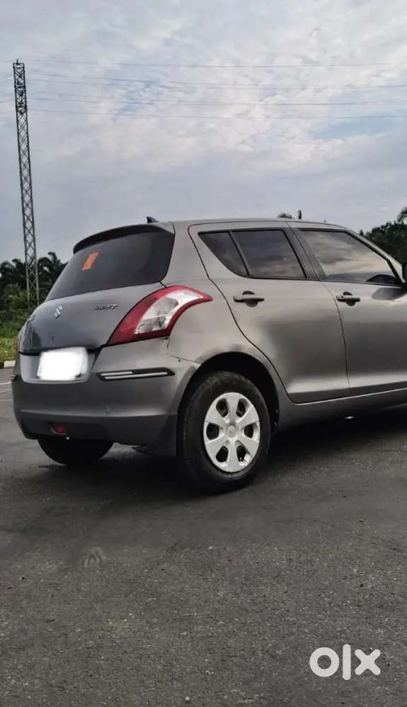Maruti Suzuki Swift Vxi 2016