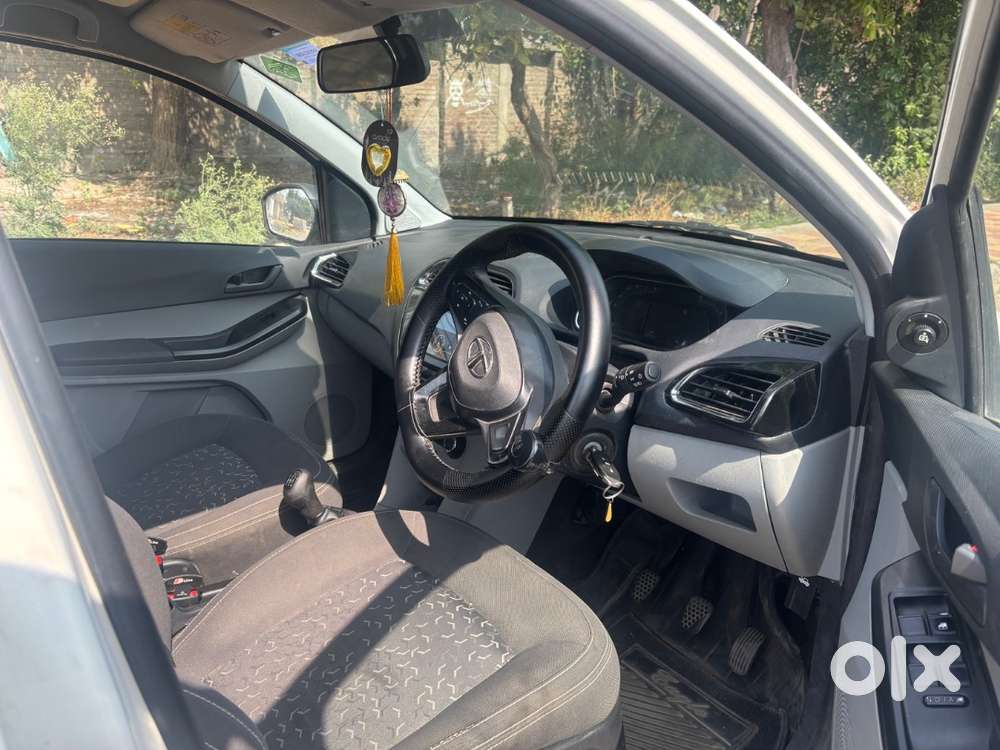 Tata Tiago Company Cng 2023 Xt 4 Month Company Warranty Left