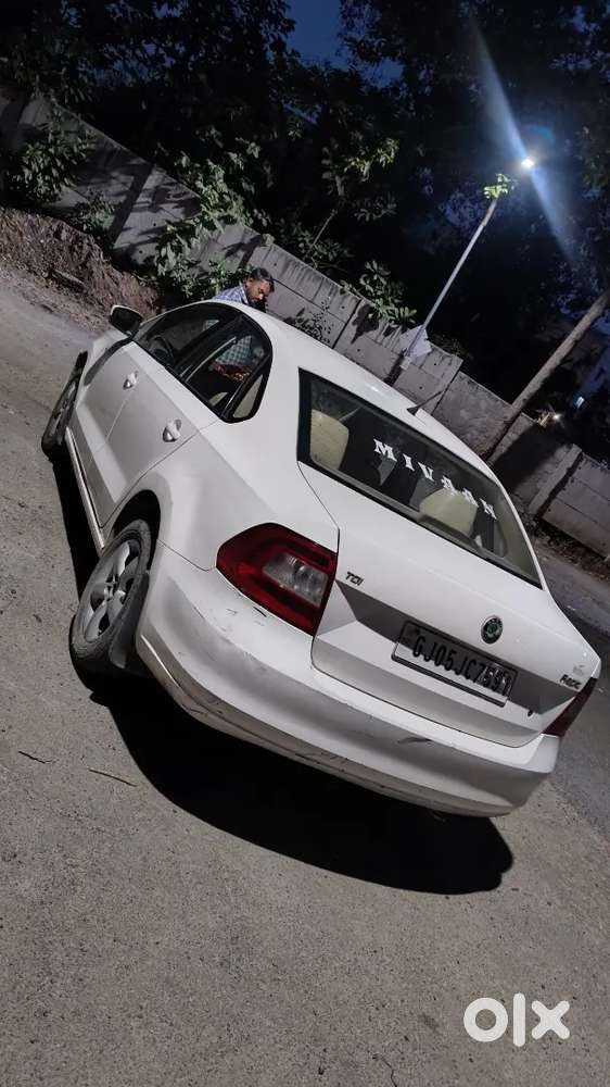 Skoda Rapid 2013 Diesel 195000 Km Driven