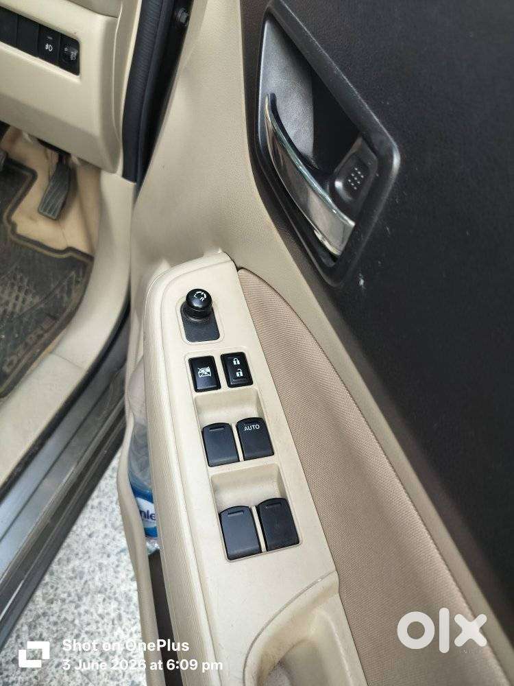 Maruti Suzuki Dzire 1.2 Vxi Amt, 2019