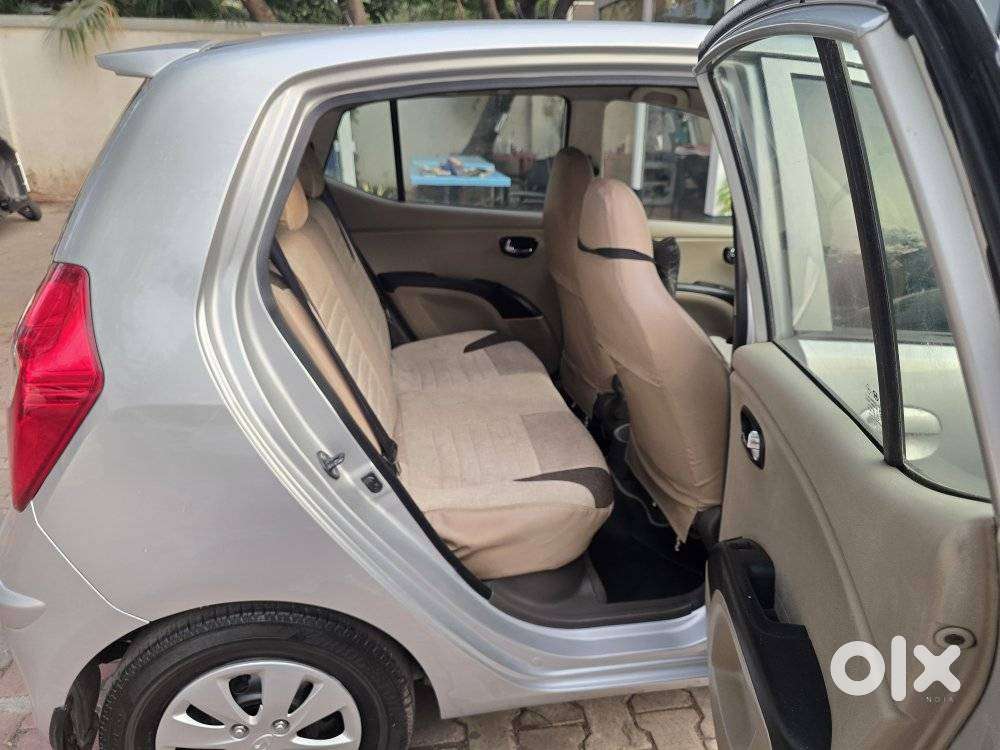 Hyundai I10 Sportz At, 2012, Petrol