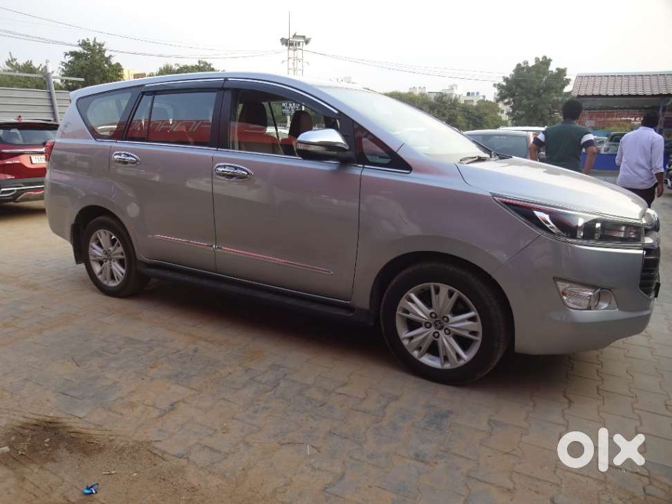 Toyota Innova Crysta 2.8 Zx At, 2016, Diesel