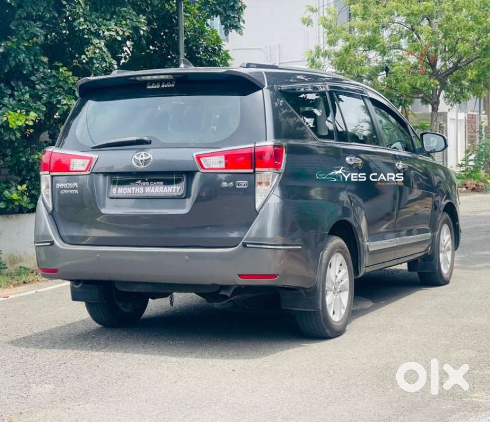 Toyota Innova Crysta 2.4 G Mt 7 Str, 2017, Diesel