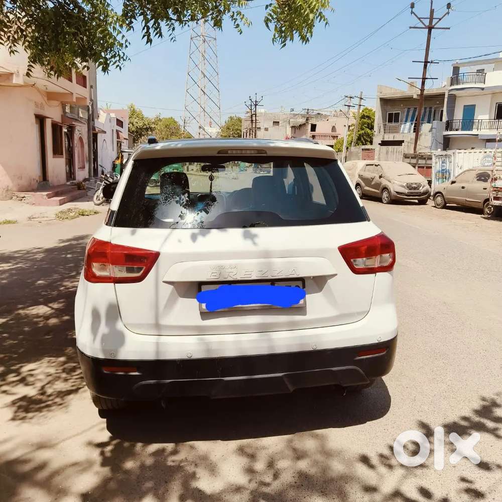 Maruti Suzuki Brezza 2017 Diesel Well Maintained