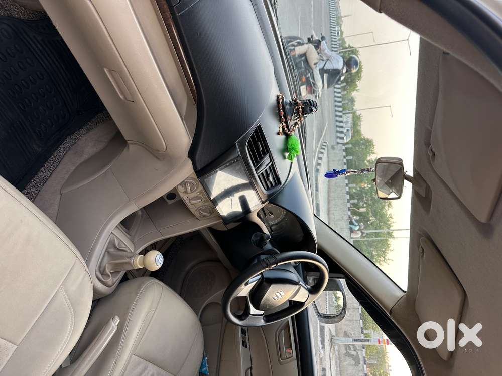 Maruti Suzuki Dzire 2017 Cng & Hybrids 92000 Km Driven