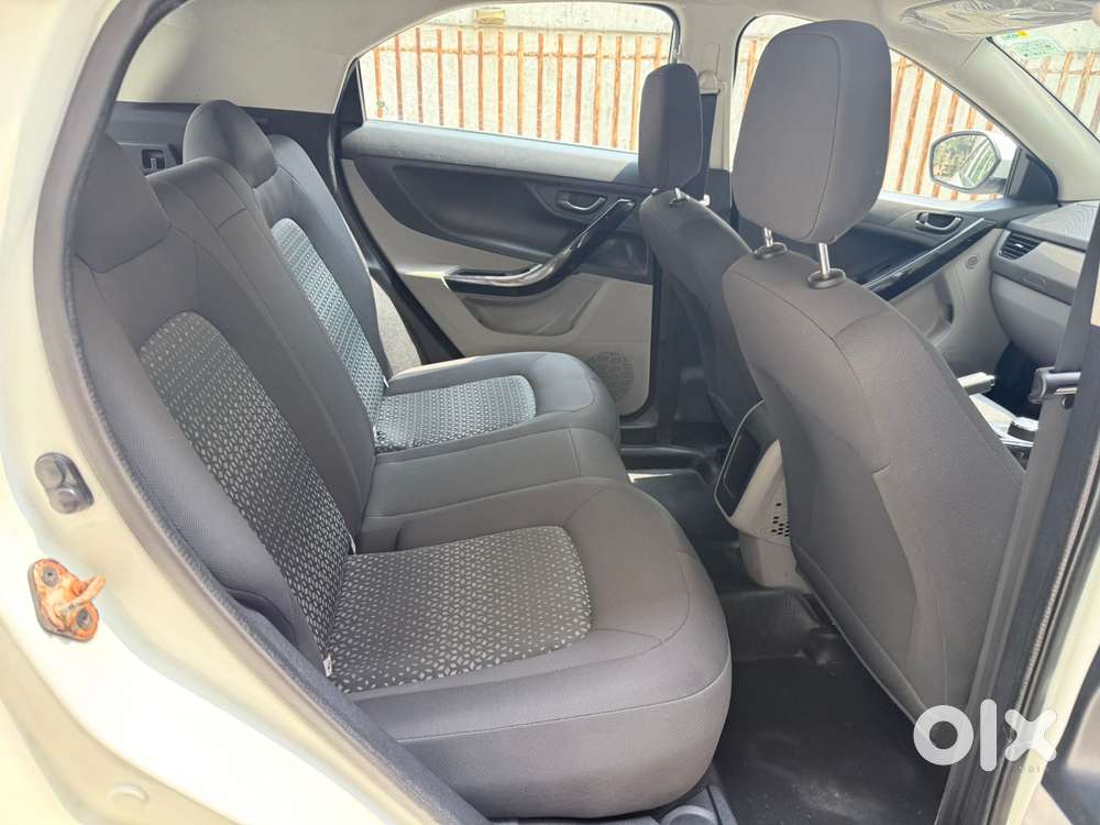 Tata Nexon 1.2 Revotron Xma Amt (s), 2019, Petrol