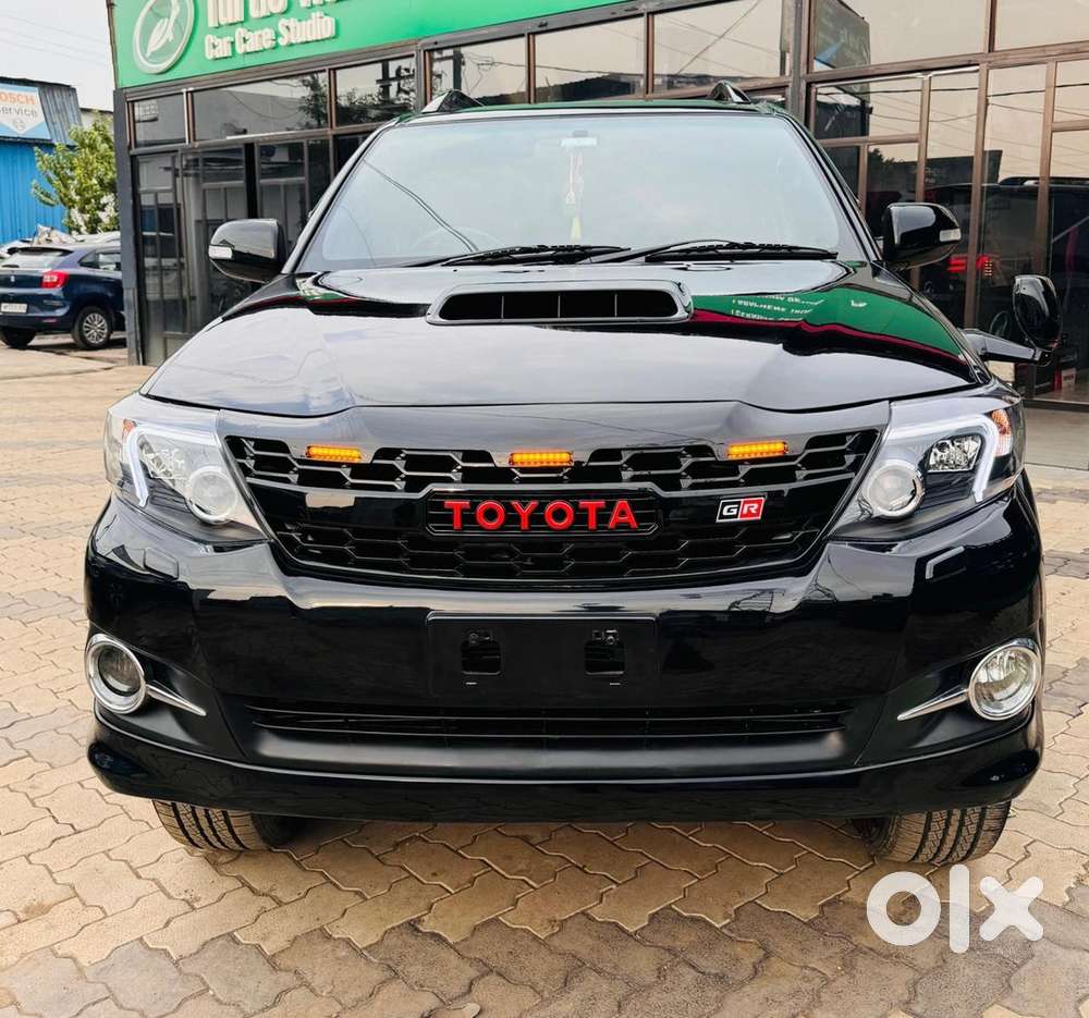 Toyota Fortuner Diesel 2012