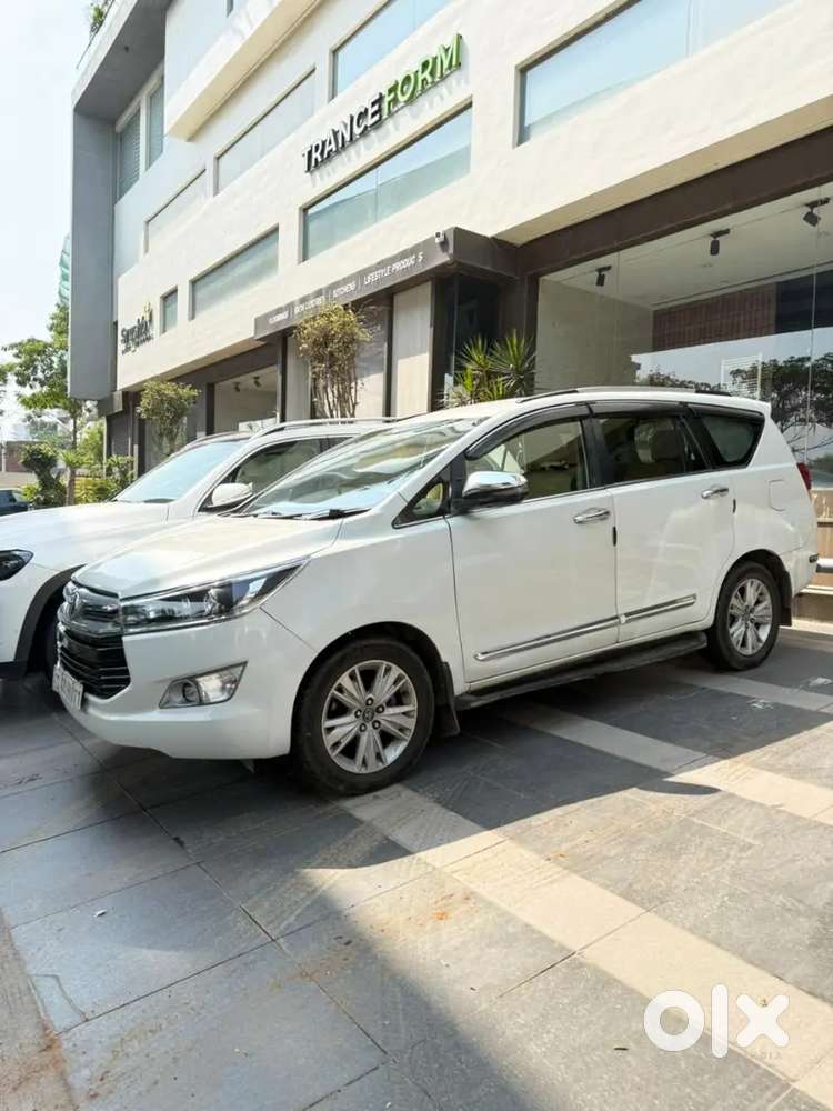 Toyota Innova Crysta 2019