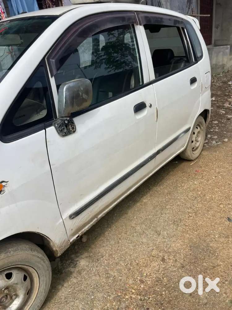 Maruti Suzuki Zen Estilo 2011