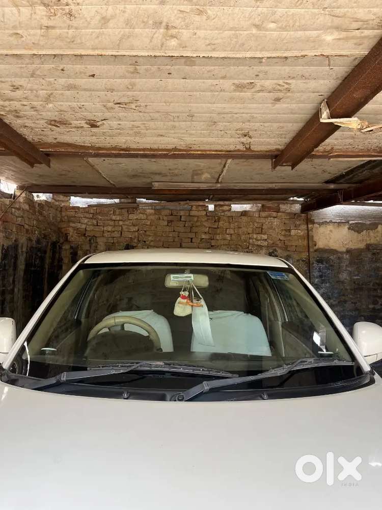 Maruti Suzuki Dzire Petrol 105471 Km Driven