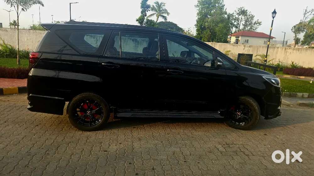 Toyota Innova Crysta 2016 Diesel 160000 Km Driven
