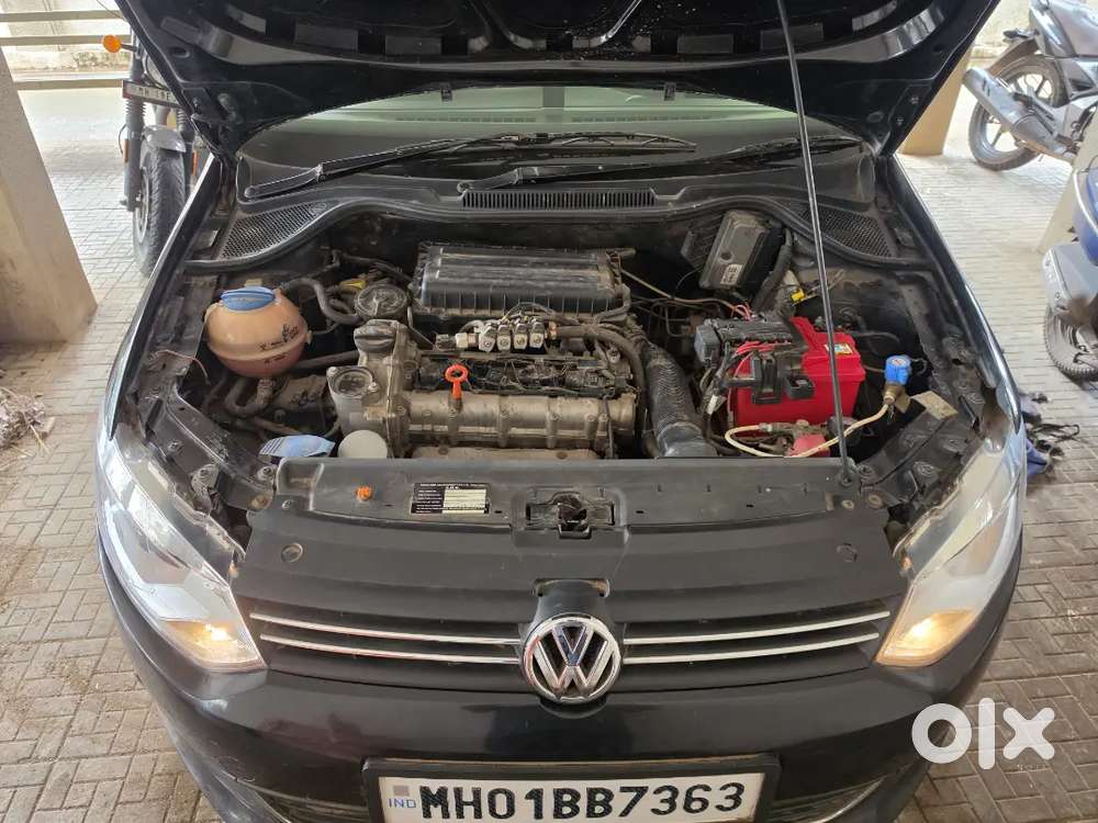 Volkswagen Vento 2012 1.6 Highline Manual