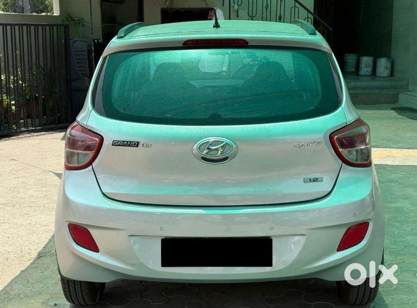 Hyundai Grand I10 Sportz, 2016, Petrol
