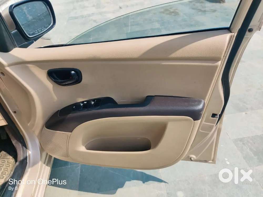 Hyundai I10 2010 Car