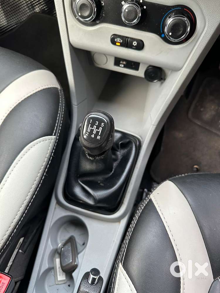Tata Tiago 1.2 Revotron Xt (o), 2022, Petrol
