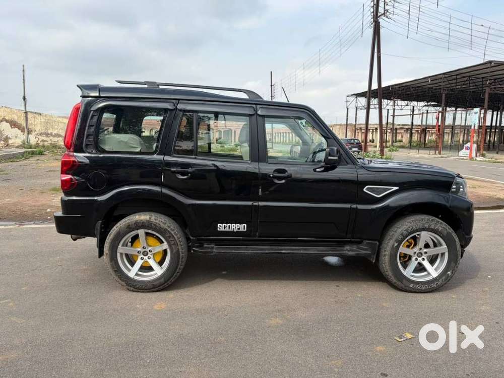 Mahindra Scorpio S11 Mt 7s, 2021, Diesel
