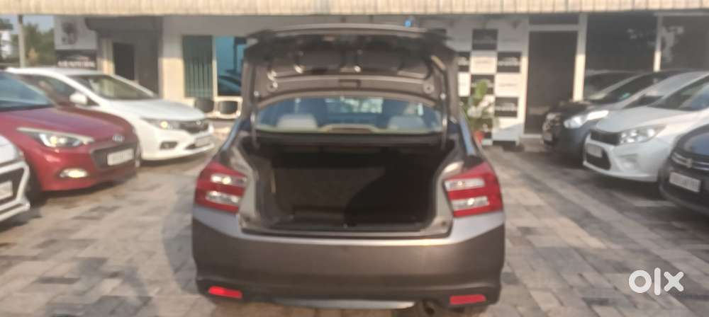 Honda City Edge Edition Sv, 2013, Petrol