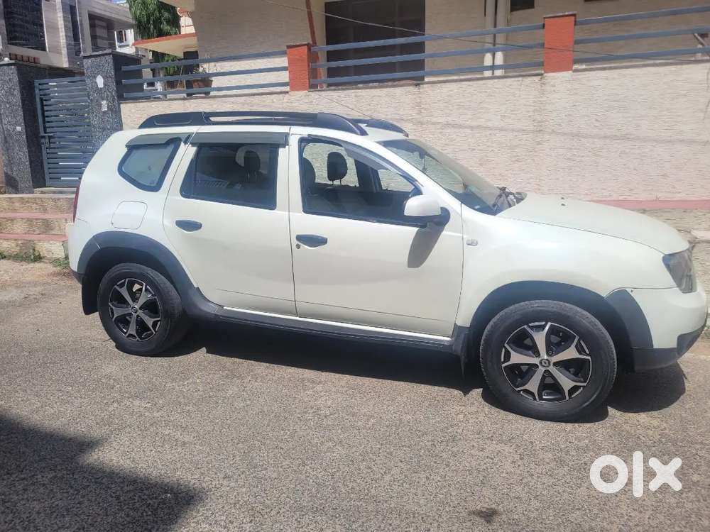 Renault Duster 85 Ps, 2015 Model, 24-25 Kmpl Mileage