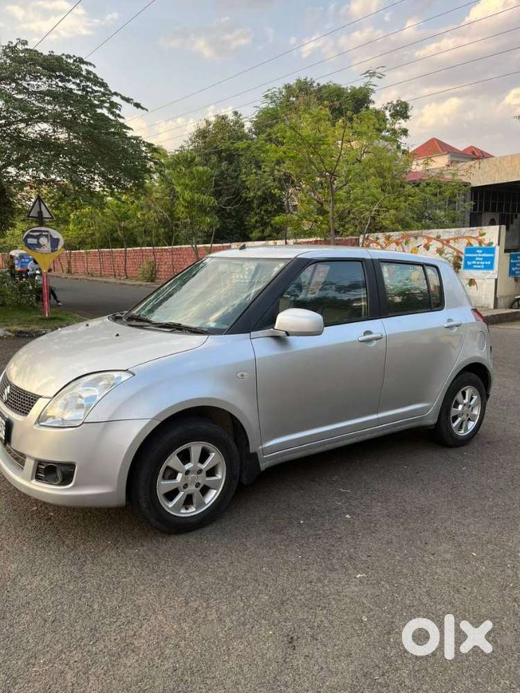 Maruti Suzuki Swift Vvt Zxi, 2006, Petrol