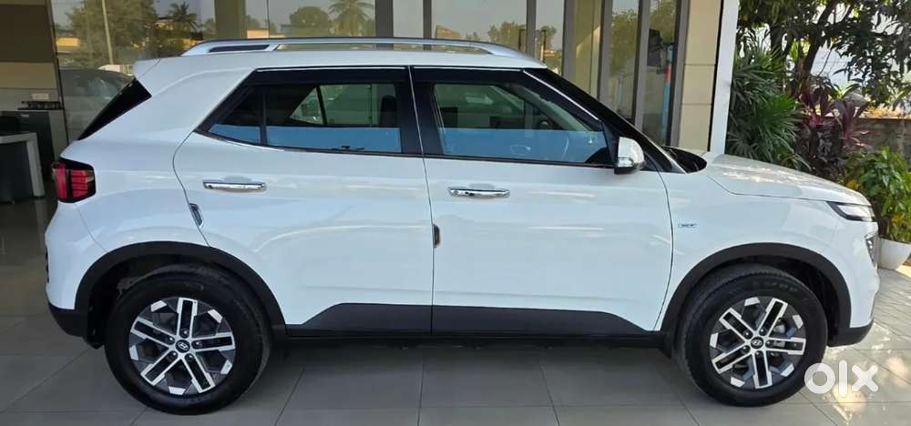 Hyundai Venue 1.0 Sx (o) Turbo Dct, 2023, Petrol