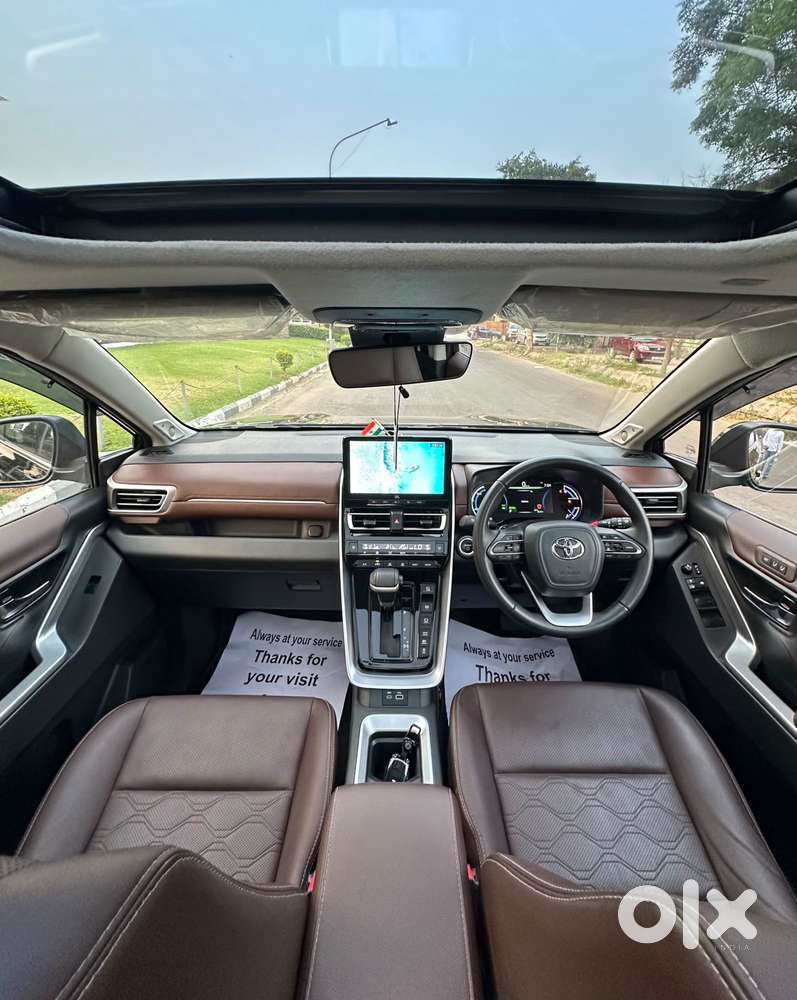 Toyota Innova Hycross 2.0 Zx (o) Hybrid 7 Str, 2024, Petrol