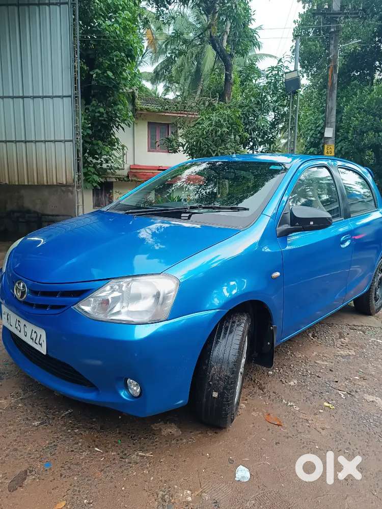 Toyota Etios Liva 2011 Petrol Car