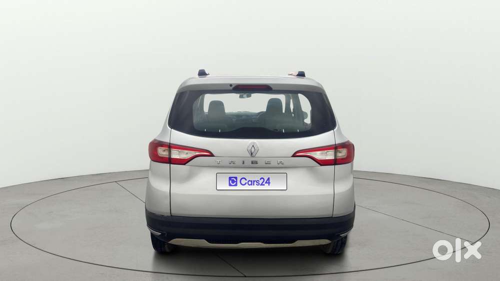 Renault Triber Rxt, 2022, Petrol