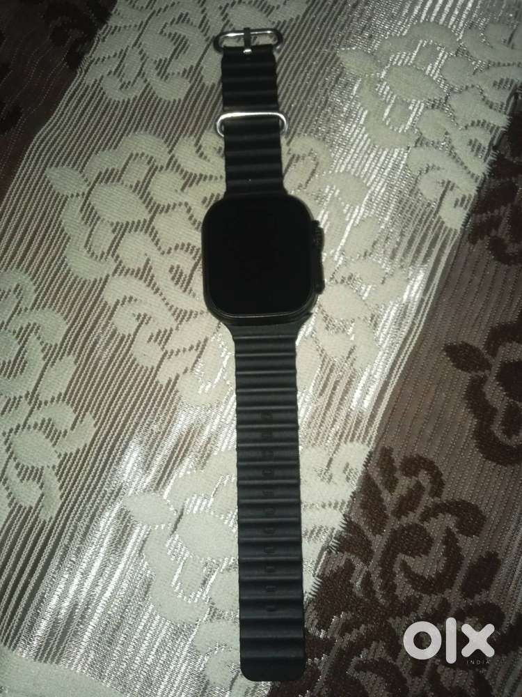 T800 Ultra smartwatch bilkul new condition me hai. Sare features worki