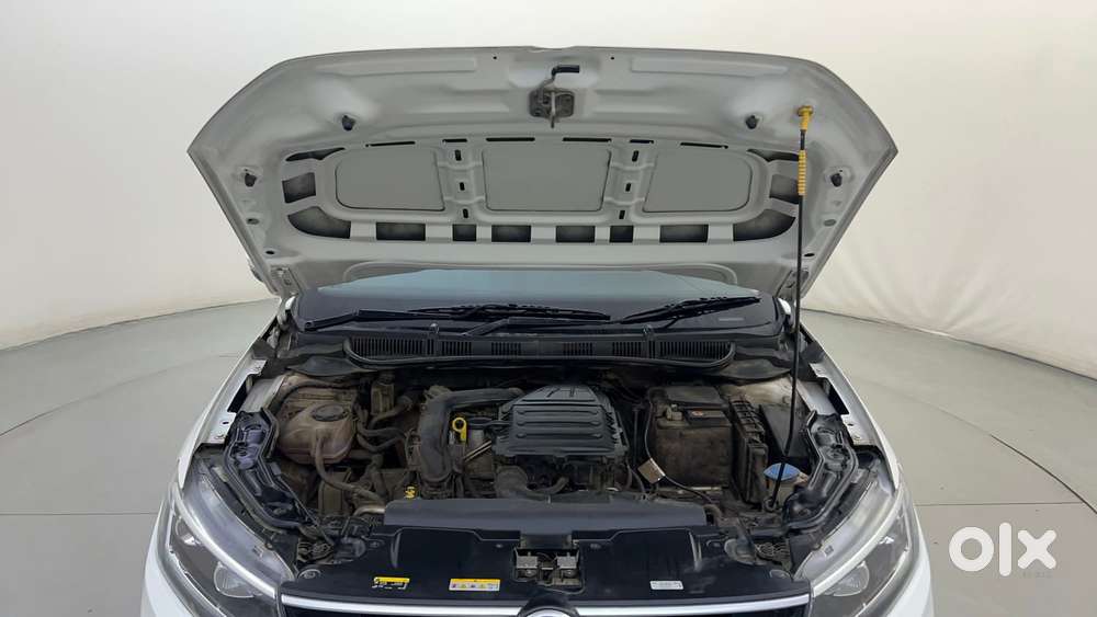 Volkswagen Virtus 1.0 Topline Tsi At, 2022, Petrol