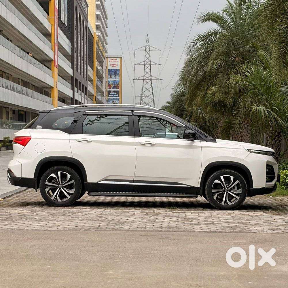 Mg Hector Plus Sharp Pro 1.5 Turbo Petrol Cvt 7 Str, 2024, Petrol