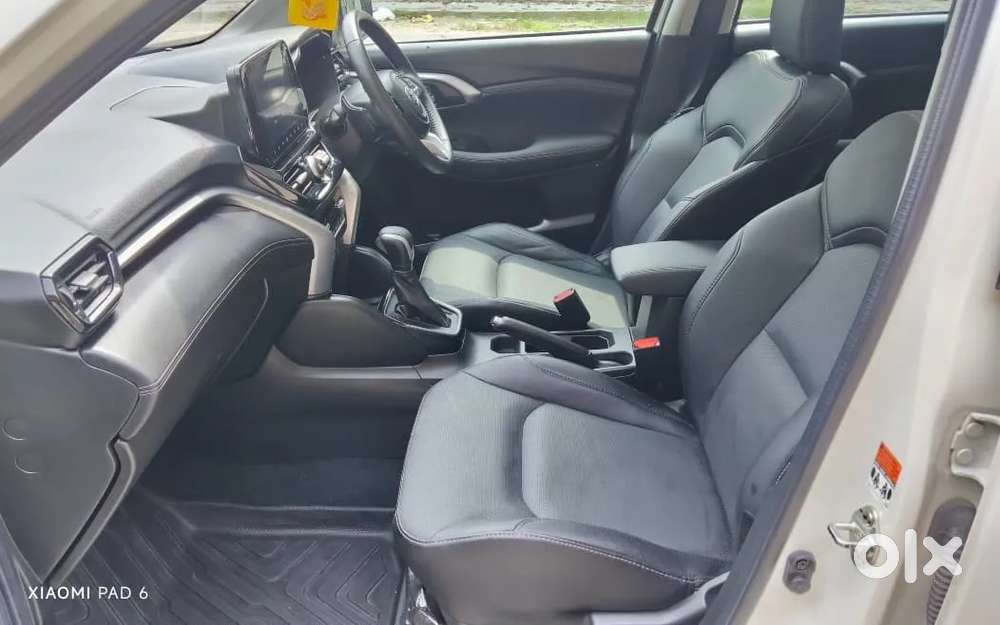 Toyota Urban Cruiser Hyryder 1.5 V Hybrid, 2025, Petrol