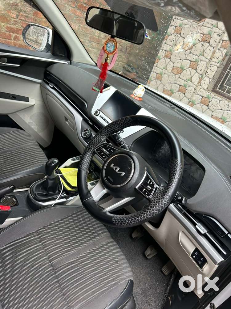 Kia Carens 2023 Petrol