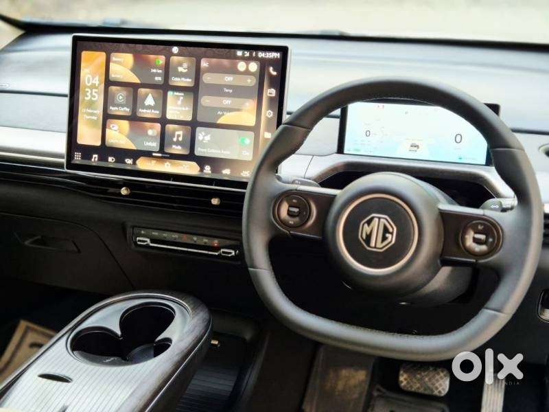 Mg Windsor Ev Essence Pro 2025