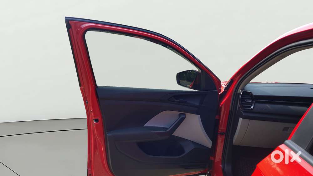 Skoda Kushaq Active 1.0 Tsi Mt, 2022, Petrol
