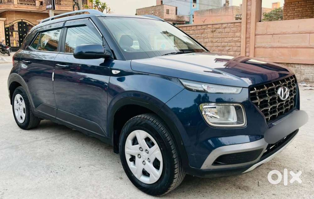 Hyundai Venue S 1.2 Petrol, 2022, Petrol